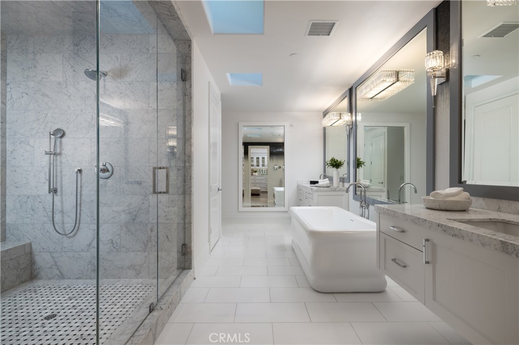 2 Rue Biarritz, Newport Beach CA 92660 - photo 15