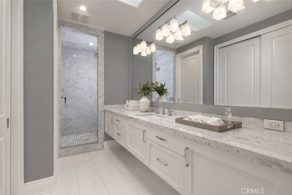 2 Rue Biarritz, Newport Beach CA 92660 - photo 22