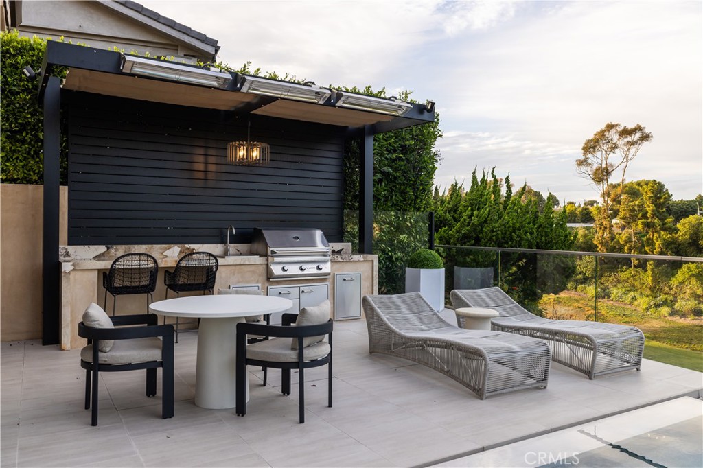 2 Rue Biarritz, Newport Beach CA 92660 - photo 31