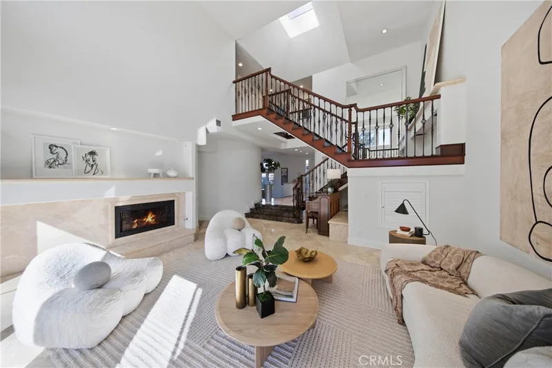 2 Vienna, Newport Beach