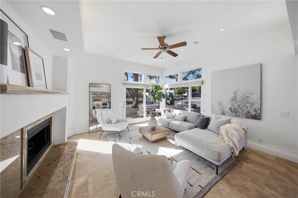 2 Vienna, Newport Beach CA 92660 - photo 2