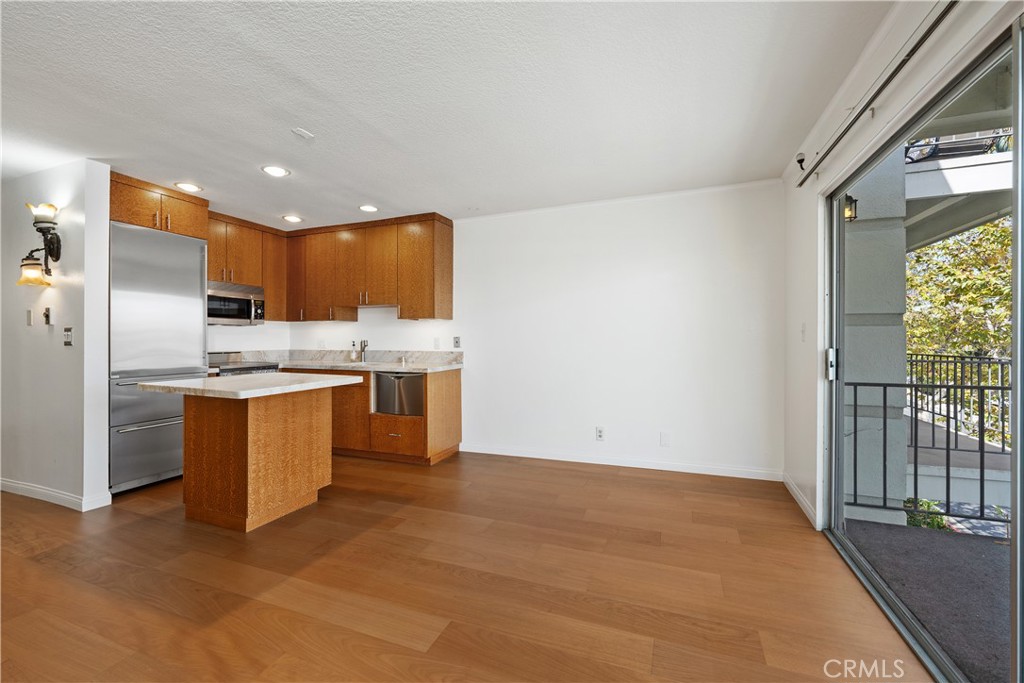 200 Mcneil 215, Newport Beach CA 92663 - photo 9
