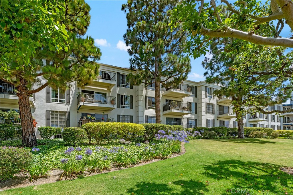 200 Mcneil 215, Newport Beach CA 92663 - photo 29