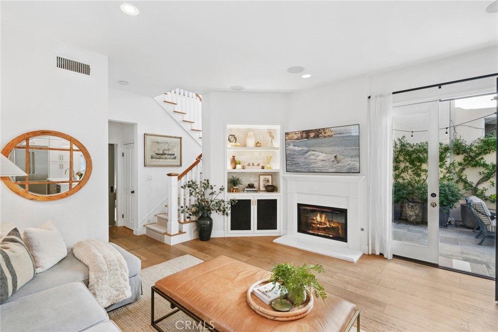 2001 Haven, Newport Beach CA 92663 - photo 16