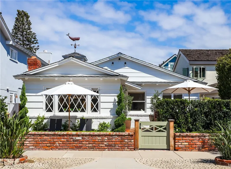 2004 E Ocean Boulevard, Newport Beach