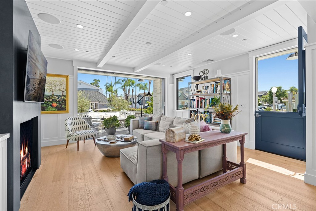 201 Opal Avenue, Newport Beach CA 92662 - photo 8