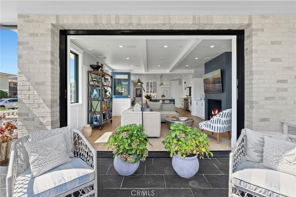 201 Opal Avenue, Newport Beach CA 92662 - photo 9