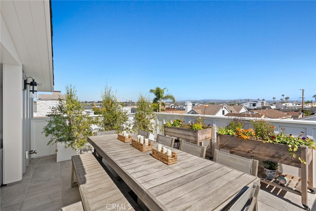 201 Opal Avenue, Newport Beach CA 92662 - photo 29