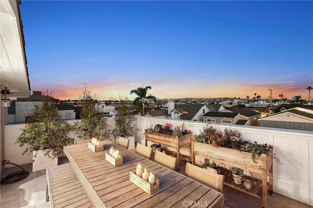201 Opal Avenue, Newport Beach CA 92662 - photo 31