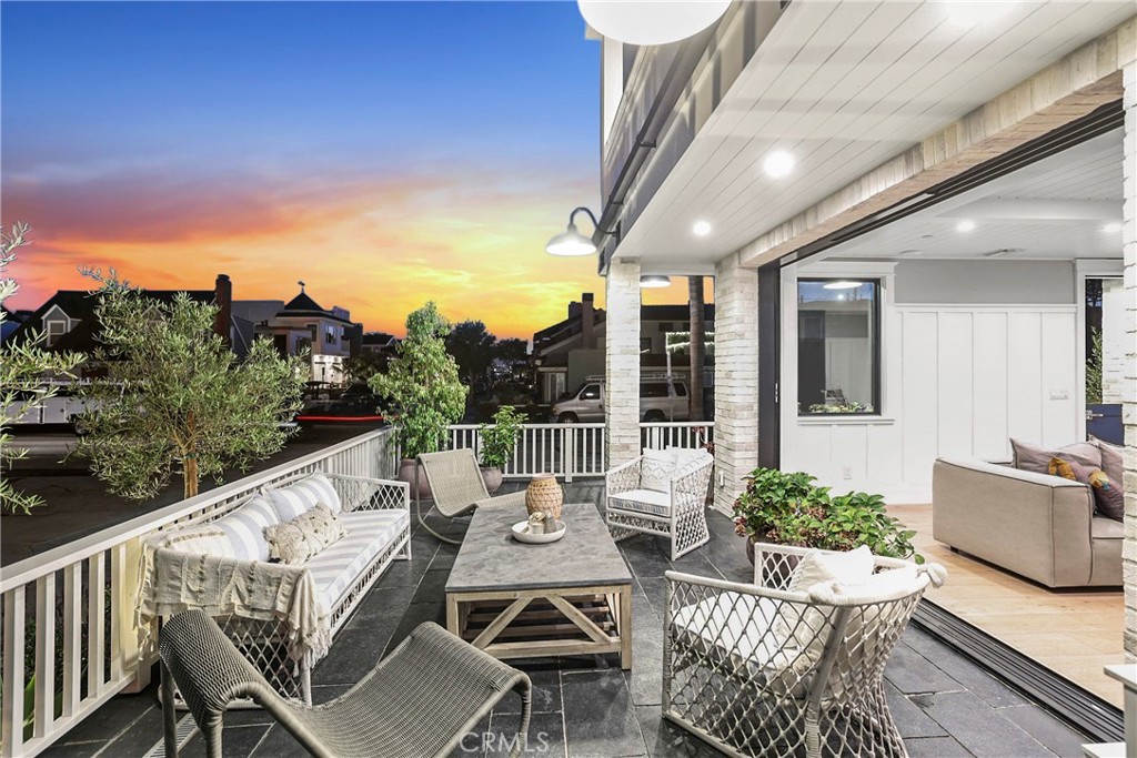 201 Opal Avenue, Newport Beach CA 92662 - photo 34
