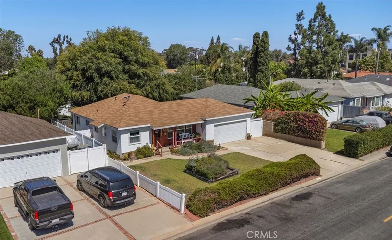 20111 Spruce Avenue, Newport Beach, CA 92660