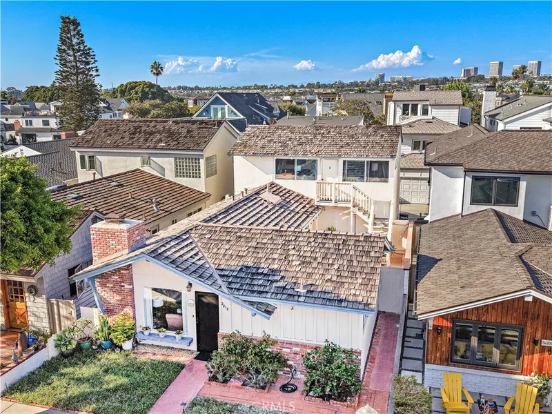 2012 E Ocean Boulevard, Newport Beach, CA 92661