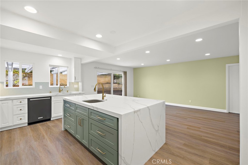 20152 Redlands Drive, Newport Beach CA 92660 - photo 6