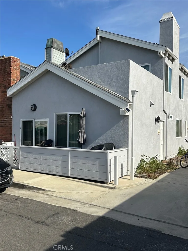 202 Colton Street A, Newport Beach, CA 92663