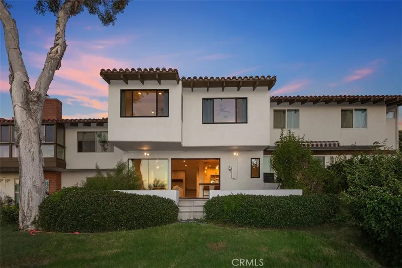 2021 Avenida Chico, Newport Beach, CA 92660 2021 Avenida Chico, Newport Beach, CA 92660