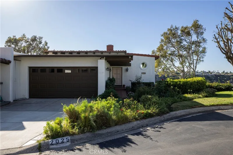 2025 Avenida Chico, Newport Beach, CA 92660 2025 Avenida Chico, Newport Beach, CA 92660