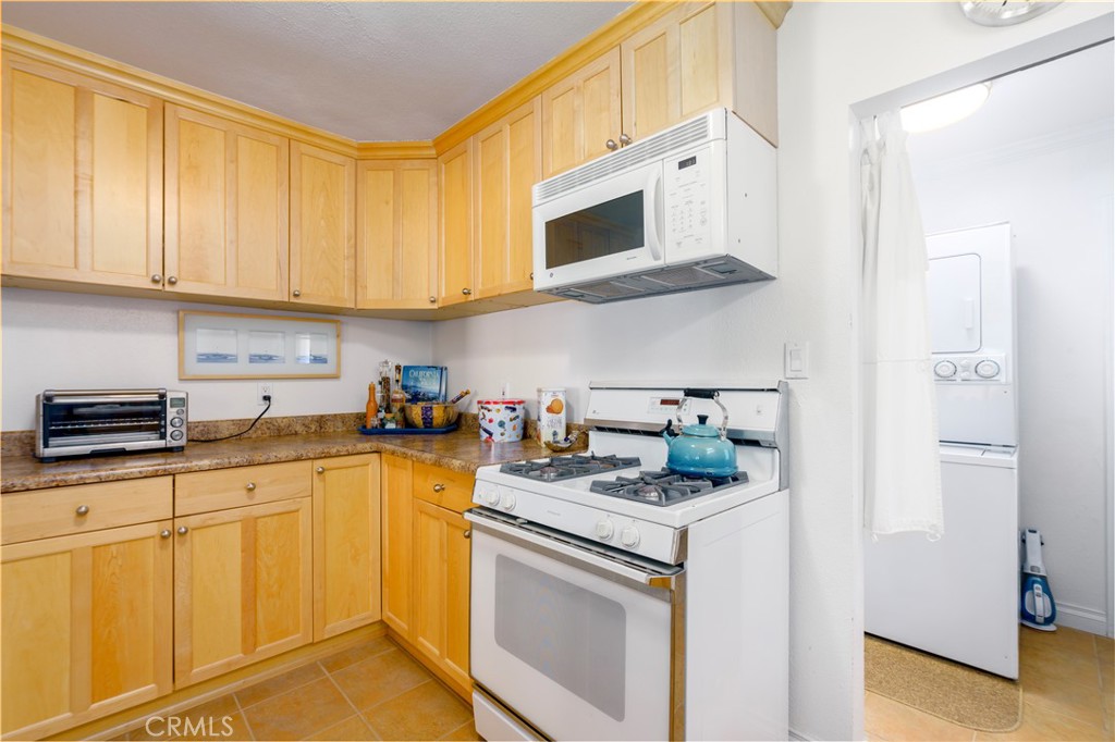 2025 Miramar Drive, Newport Beach CA 92661 - photo 8