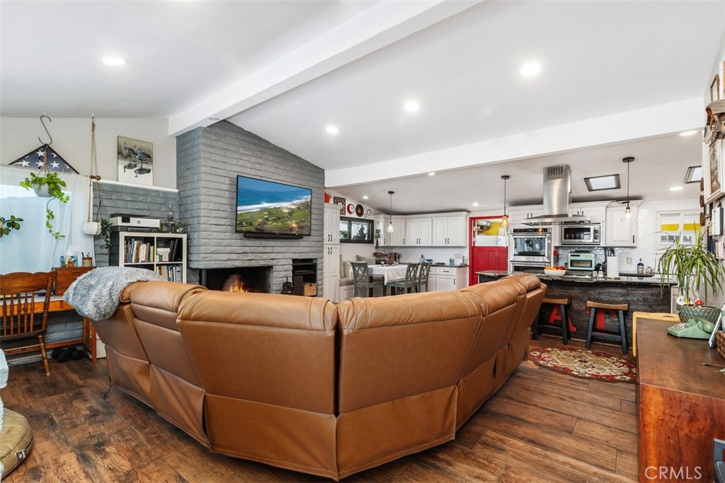 Great room - family room, kitchen and dining area. - 20292 RIVERSIDE, Newport Beach CA 92660 - photo 10