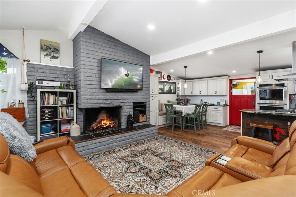 Another view of the great room - 20292 RIVERSIDE, Newport Beach CA 92660 - photo 11
