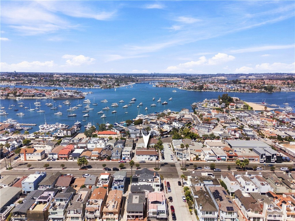 203 6th Street, Newport Beach CA 92661 - photo 4