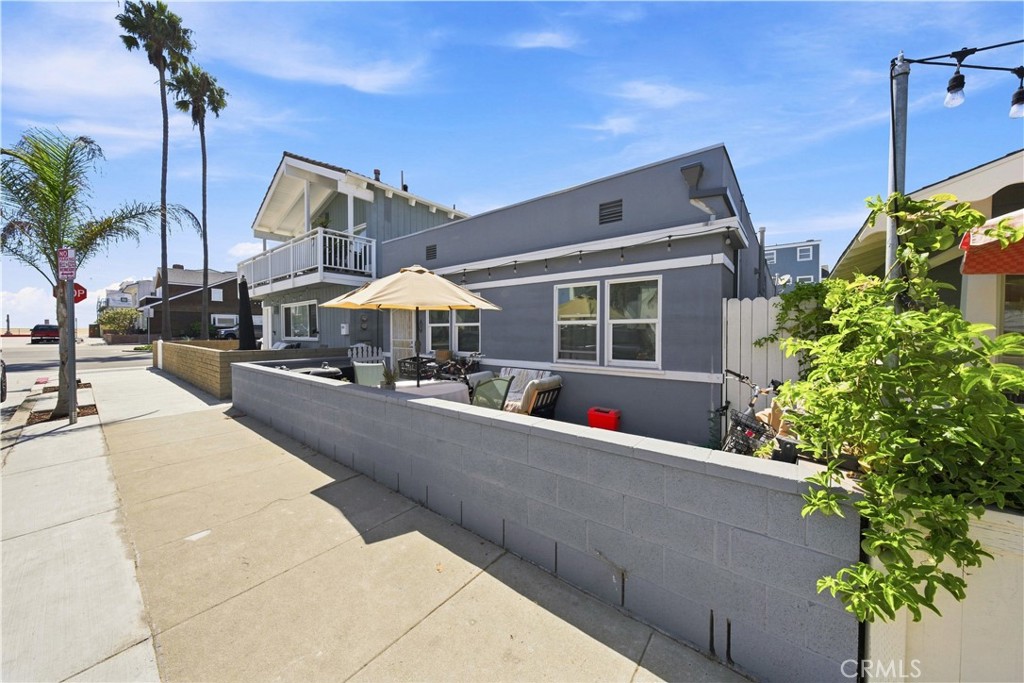 203 6th Street, Newport Beach CA 92661 - photo 13