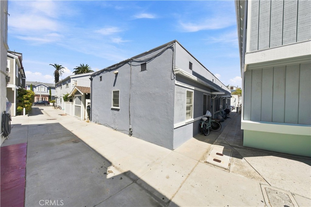 203 6th Street, Newport Beach CA 92661 - photo 15