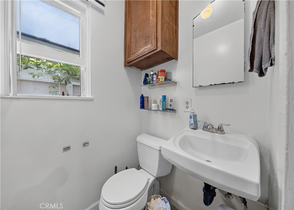 203 6th Street, Newport Beach CA 92661 - photo 25