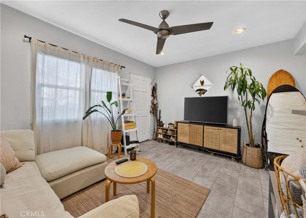 203 6th Street, Newport Beach CA 92661 - photo 35
