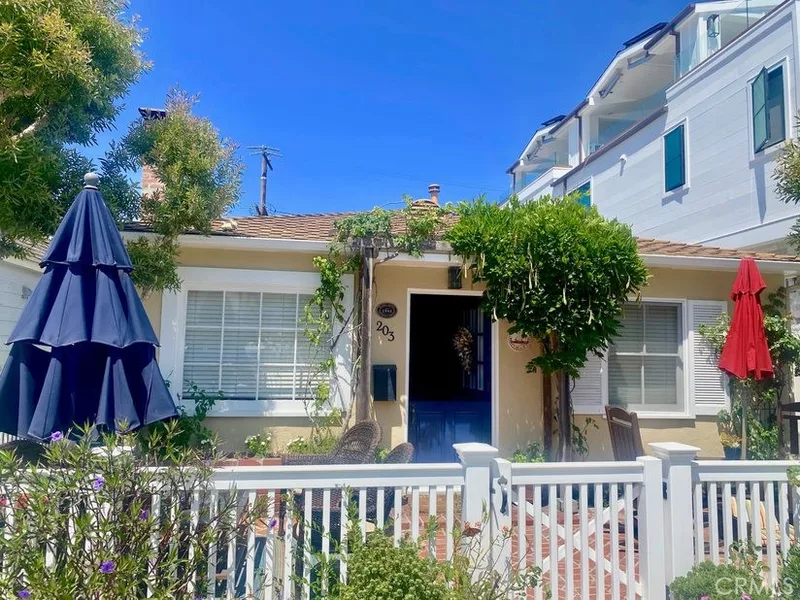 203 Amethyst Avenue, Newport Beach
