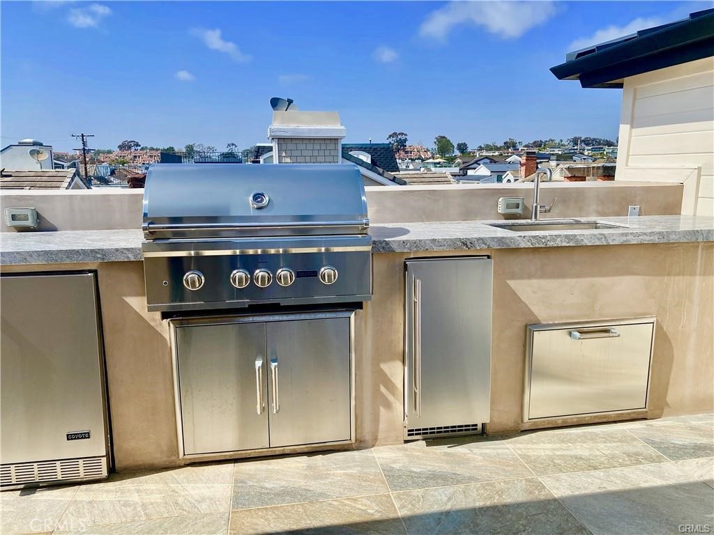 203 Sapphire, Newport Beach CA 92662 - photo 25