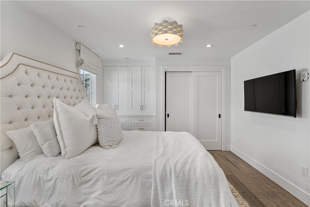 2037 E Ocean, Newport Beach CA 92661 - photo 19