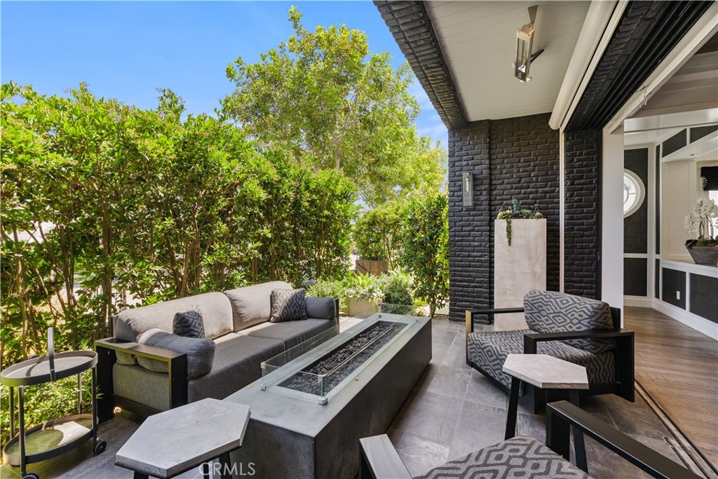 2037 E Ocean, Newport Beach CA 92661 - photo 37