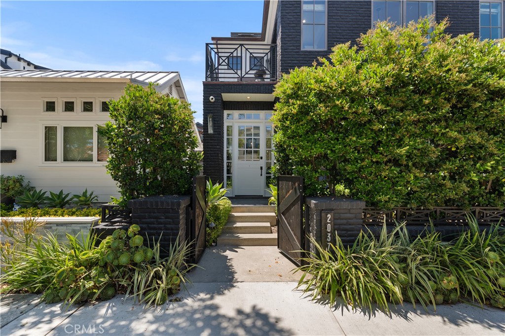 2037 E Ocean, Newport Beach CA 92661 - photo 39