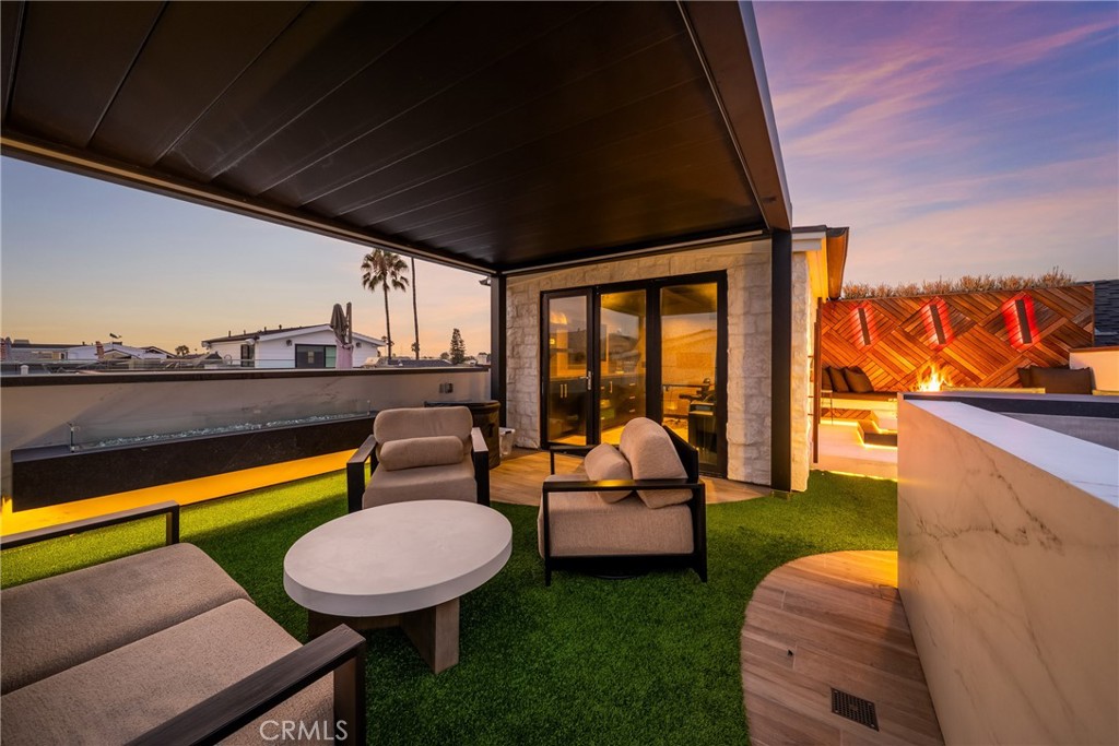 2037 E Ocean, Newport Beach CA 92661 - photo 52