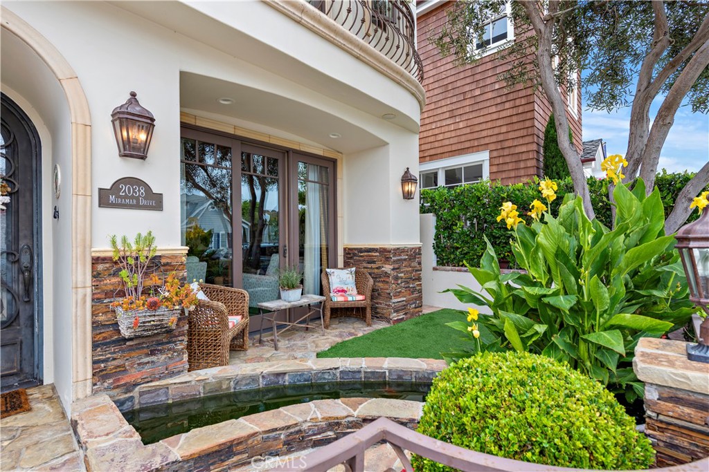 entry - 2038 Miramar Drive, Newport Beach CA 92661 - photo 6