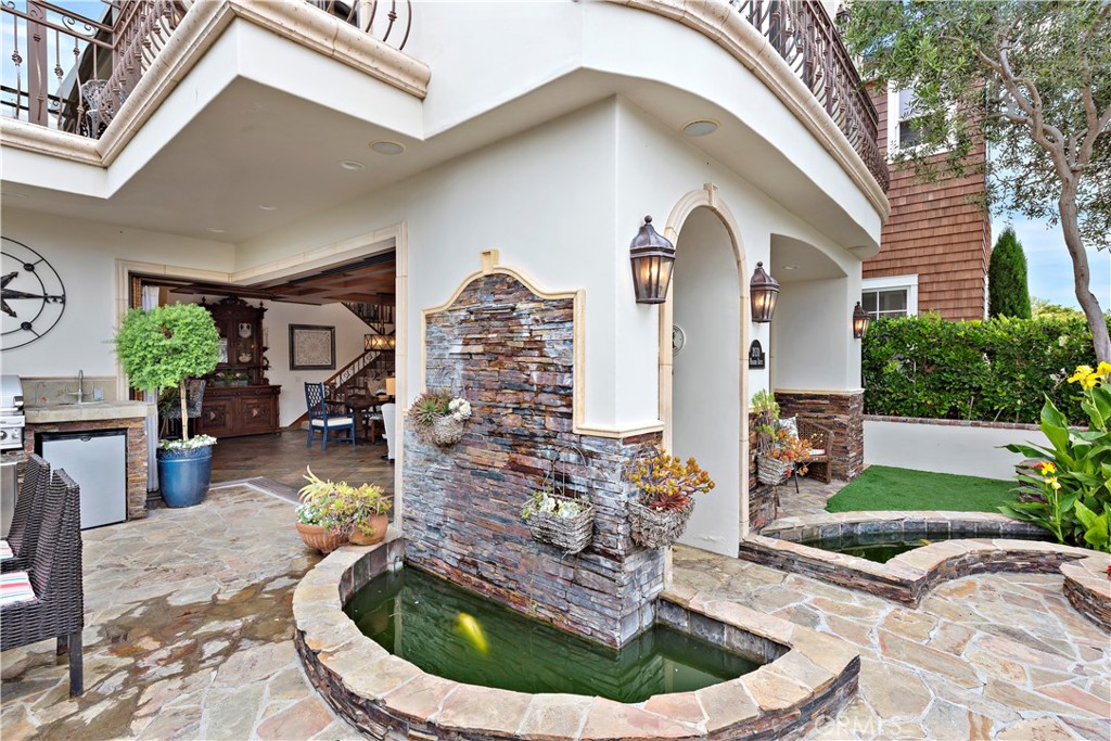 koi pond courtyard - 2038 Miramar Drive, Newport Beach CA 92661 - photo 9