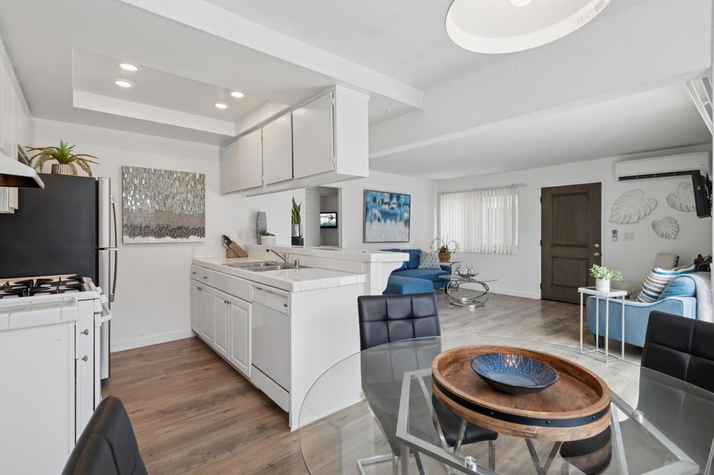 18Web - 204 David Drive, Newport Beach CA 92663 - photo 28
