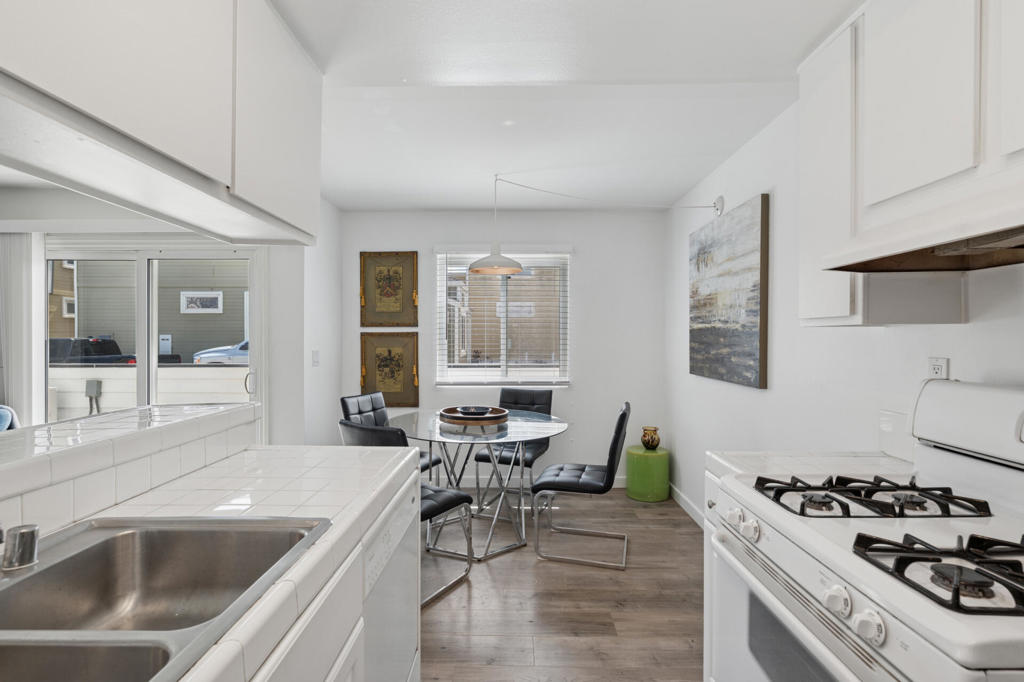 22Web - 204 David Drive, Newport Beach CA 92663 - photo 30