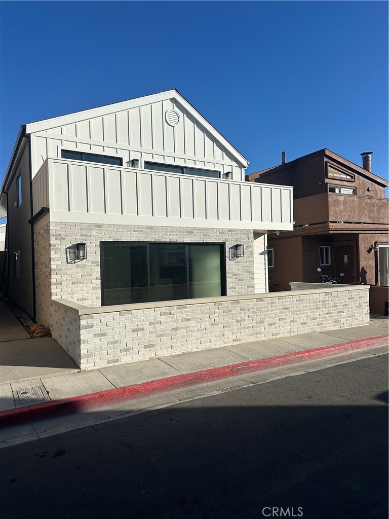 Front - 204 Lugonia Street A, Newport Beach CA 92663 - photo 1
