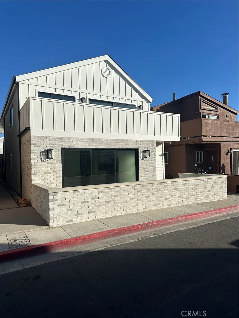204 Lugonia Street C, Newport Beach, CA 92663
