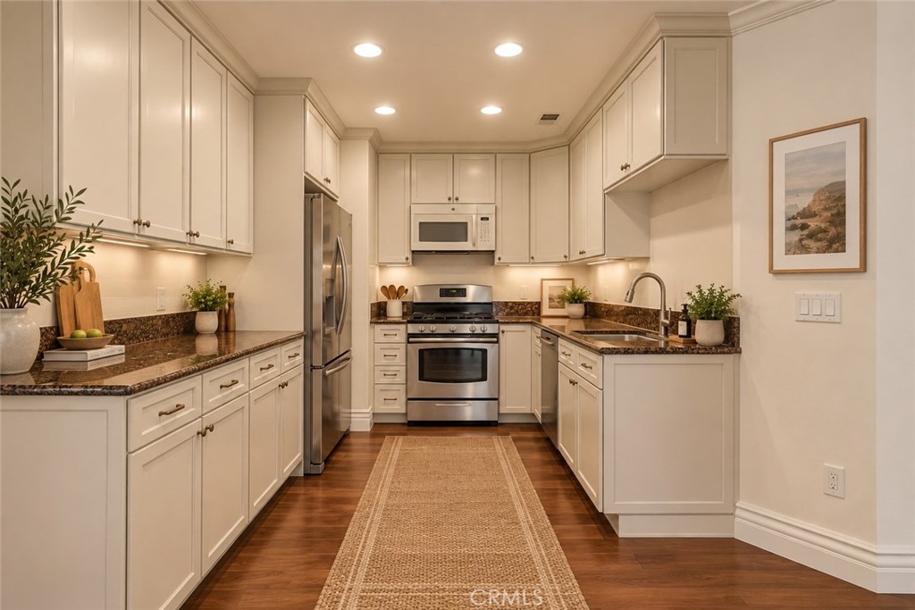 20402 Santa Ana 13, Newport Beach CA 92660 - photo 7