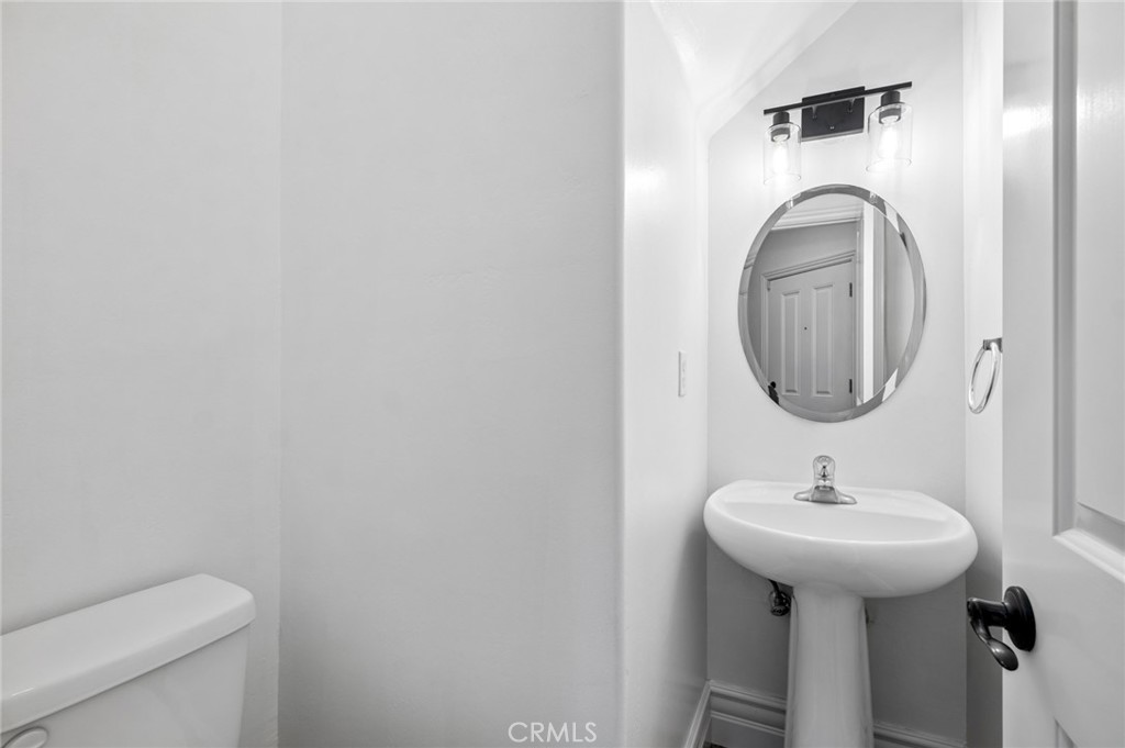 20402 Santa Ana 13, Newport Beach CA 92660 - photo 28
