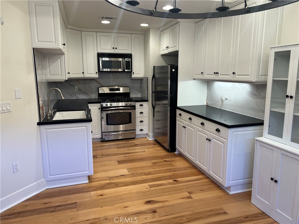 20402 Santa Ana Avenue 4, Newport Beach CA 92660 - photo 13