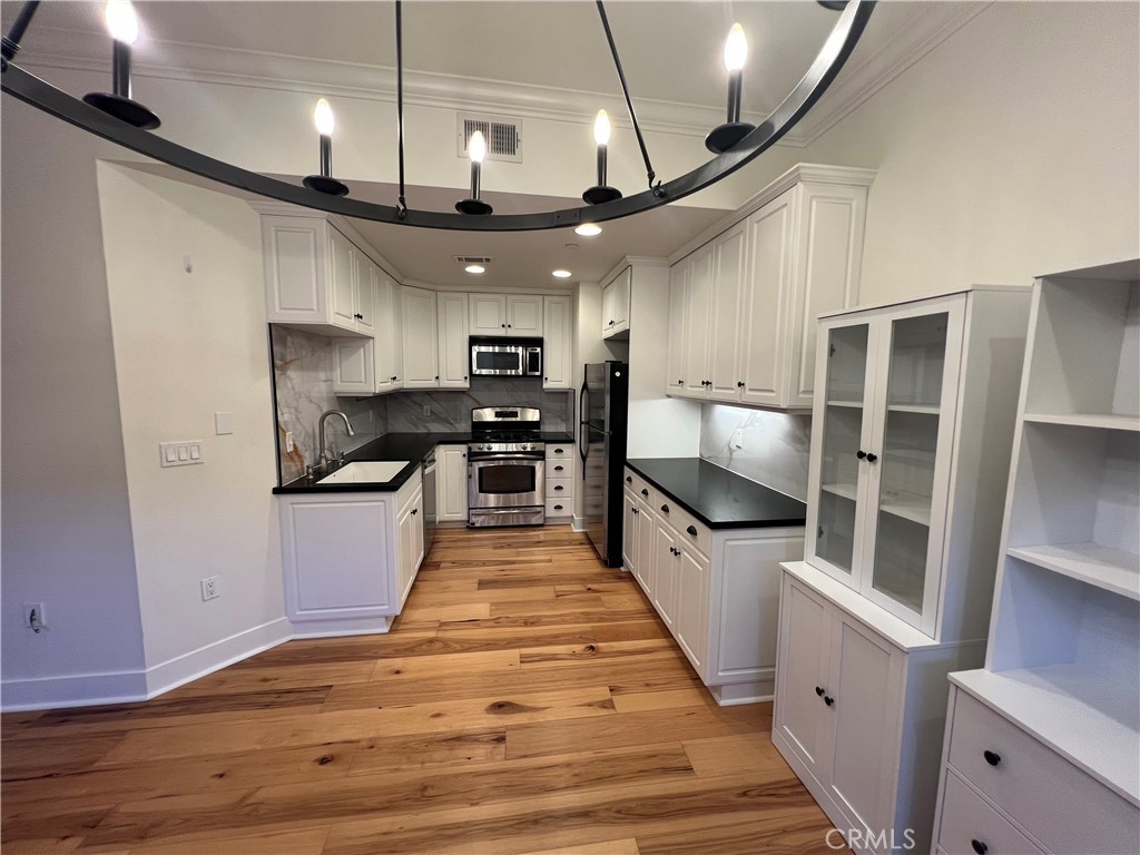 20402 Santa Ana Avenue 4, Newport Beach CA 92660 - photo 15