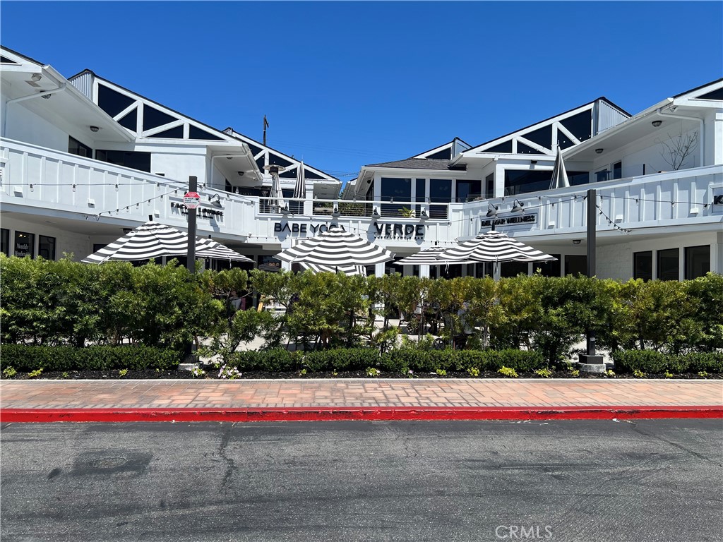 20402 Santa Ana Avenue 4, Newport Beach CA 92660 - photo 47