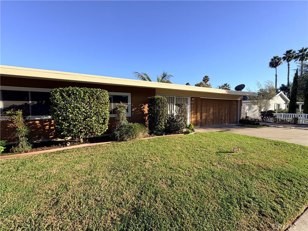20452 SW Cypress, Newport Beach CA 92660 - photo 2