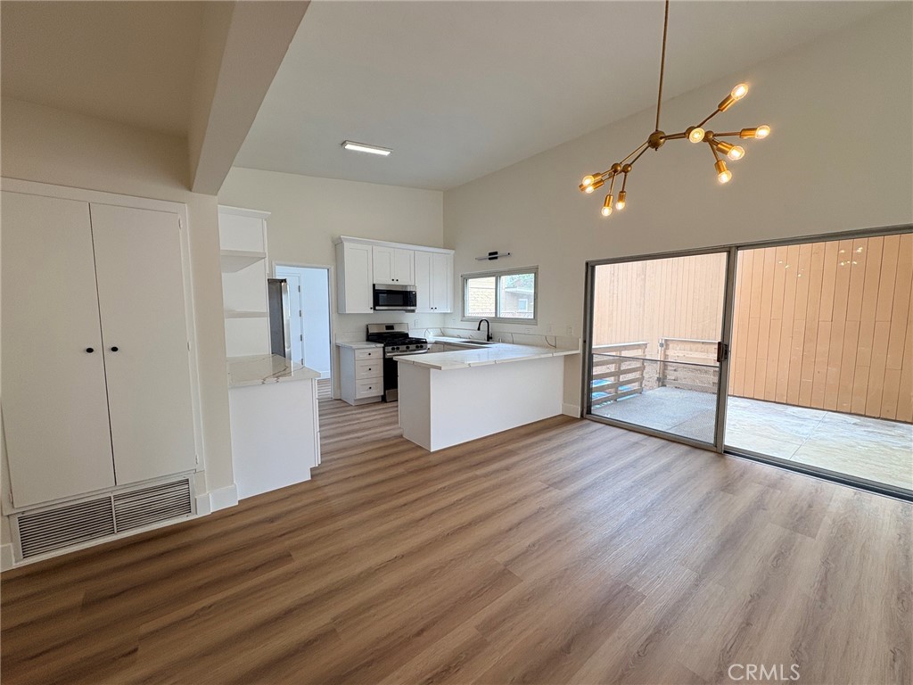 20452 SW Cypress, Newport Beach CA 92660 - photo 9