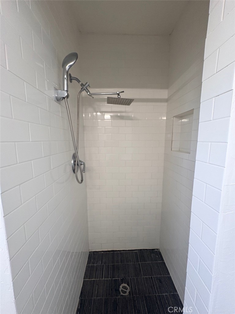 Primary Bathroomm with Walk-in Shower - 20452 SW Cypress, Newport Beach CA 92660 - photo 15