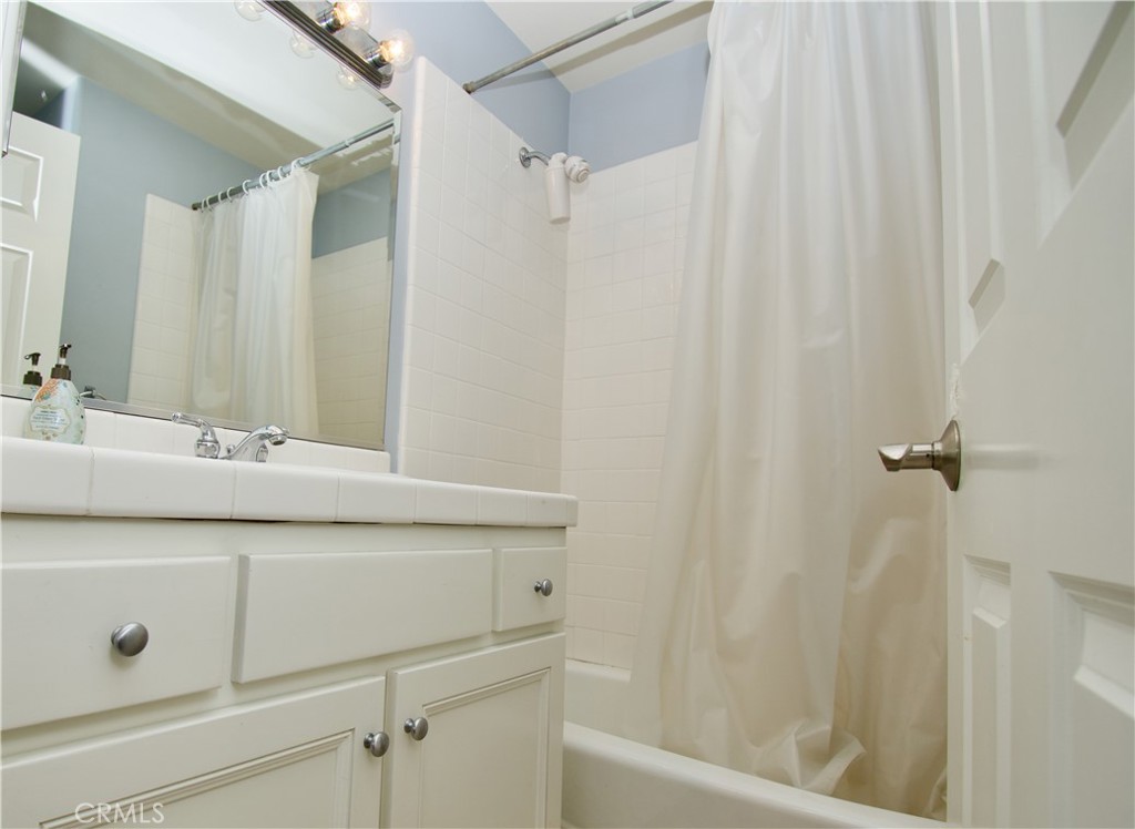 20462 Savanna, Newport Beach CA 92660 - photo 16