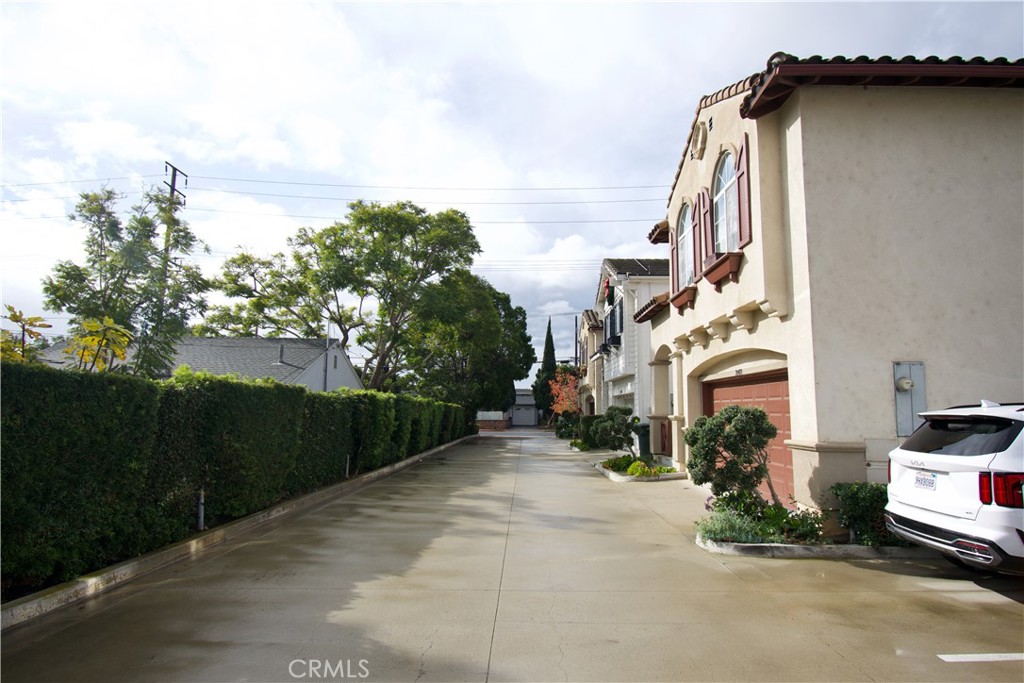 Great private neighborhood - 20462 Savanna, Newport Beach CA 92660 - photo 20